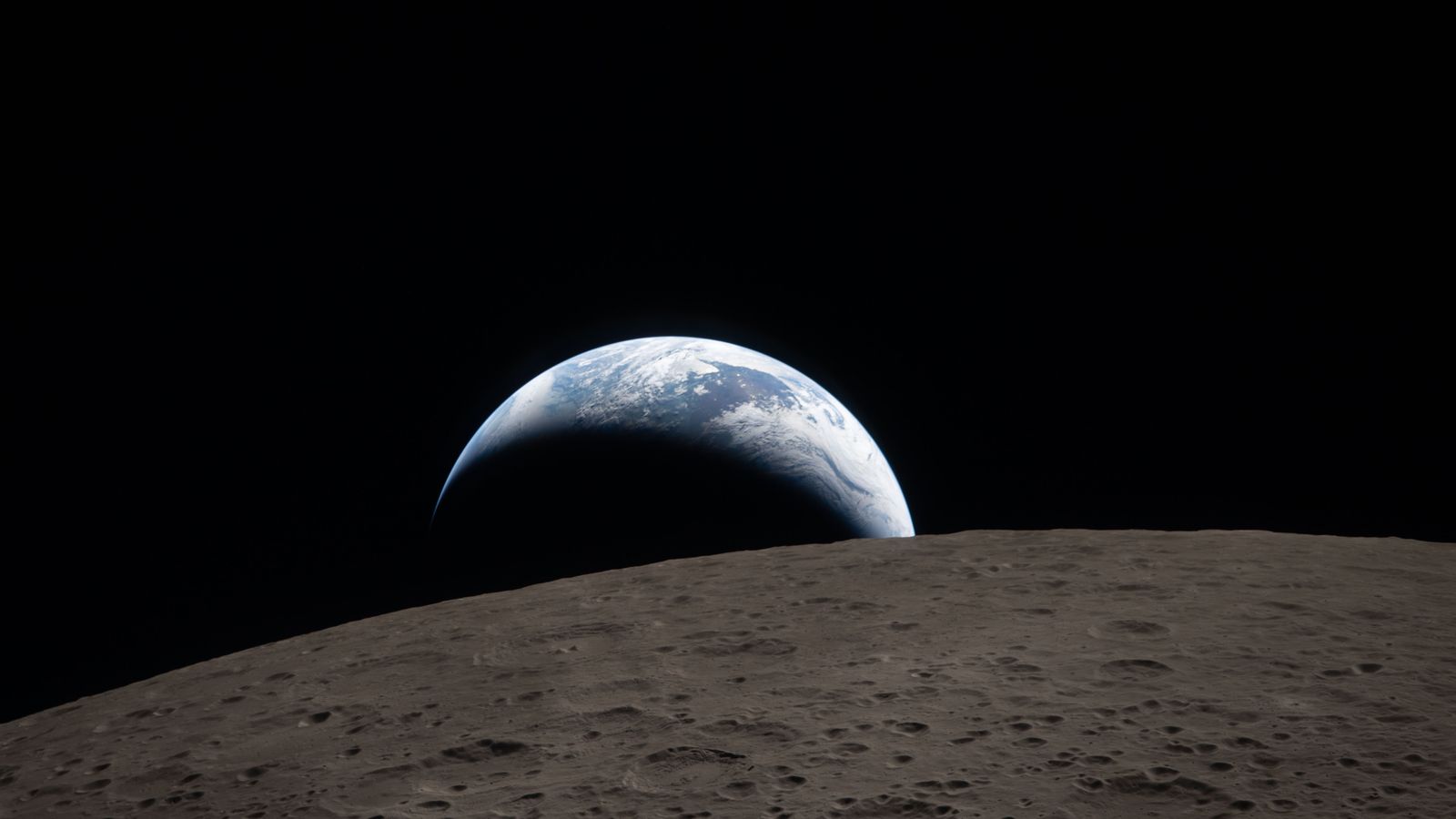 Myths About Space that Are Actually TRUE