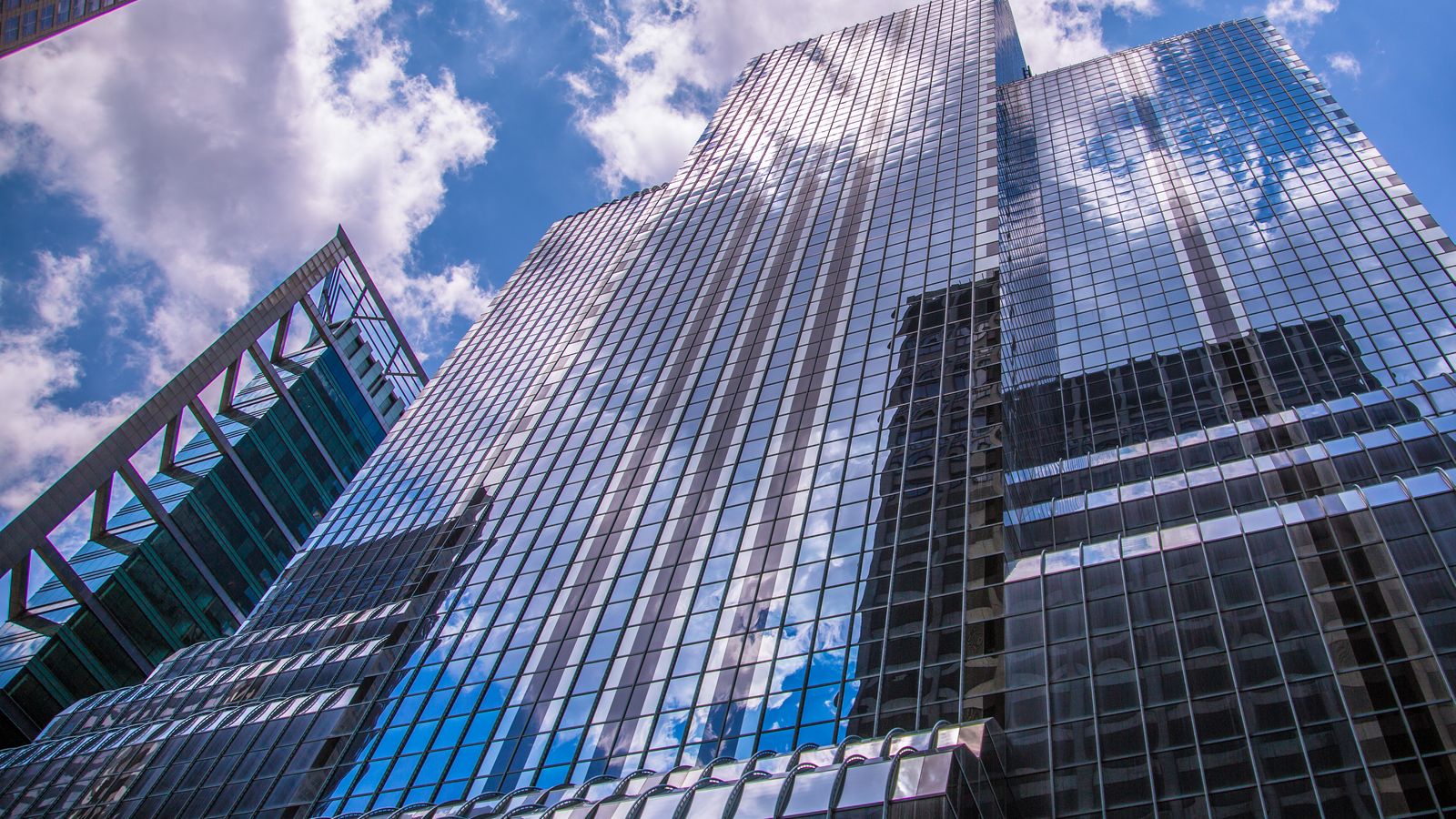 Citigroup Center: The Skyscraper that Could Have Fallen Over