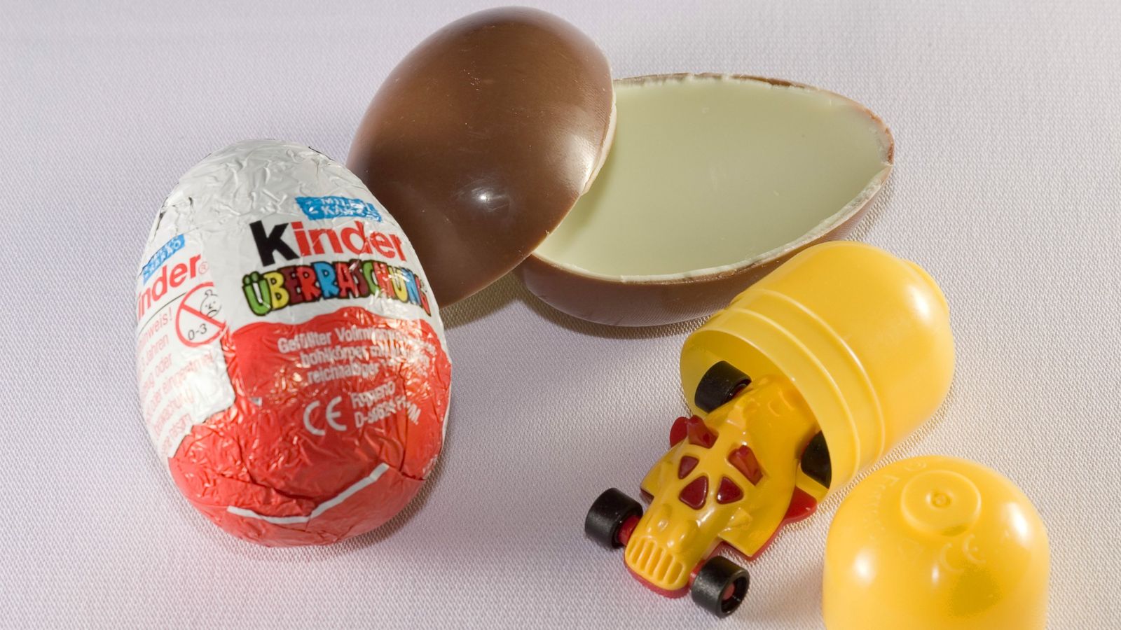 50 Illegal Food Products From Around the World