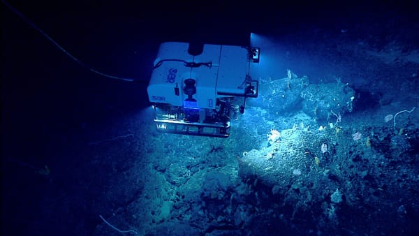 5 Unsolved Shipwreck Mysteries