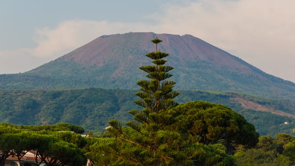 The Deadliest Volcanic Eruptions in History #shorts