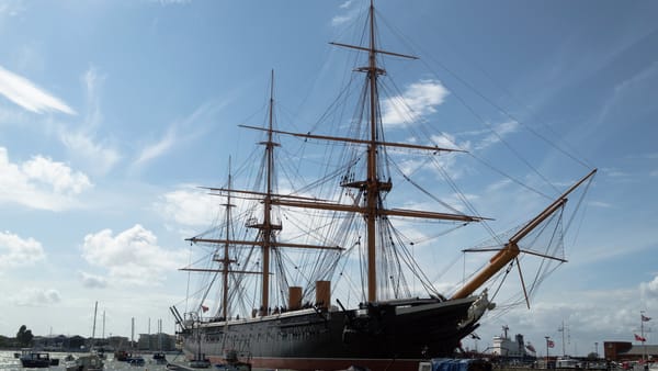 5 of the Most Idiotic Warships Ever Made